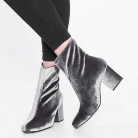 Free People 8 Cecile Velvet Gray Ankle Booties - Picture 9 of 9